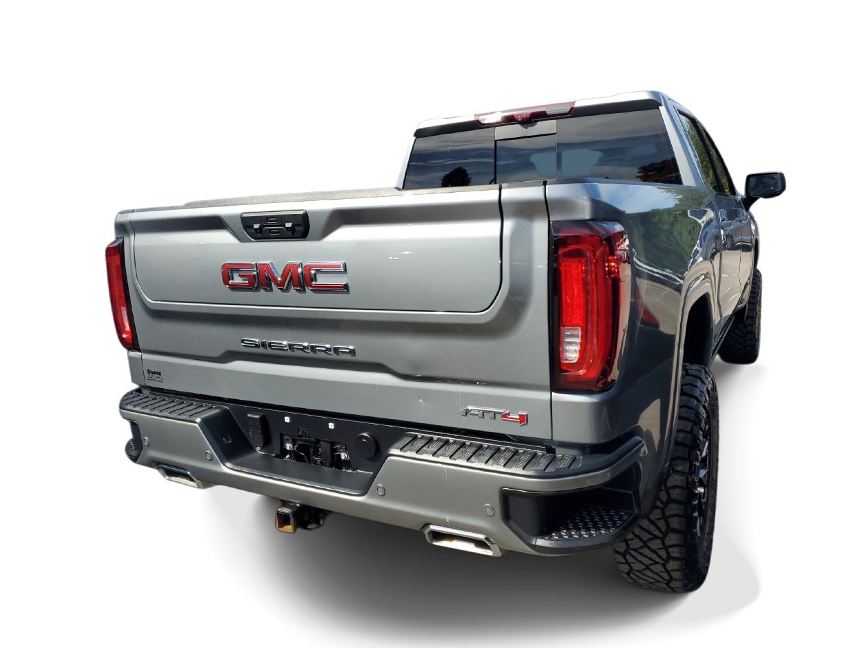 Used 2025 GMC Sierra 1500 AT4 w/ AT4 Premium Package AWD/4WD image 4