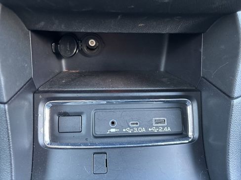 Certified 2024 Subaru Ascent Premium w/ Convenience Package image 15