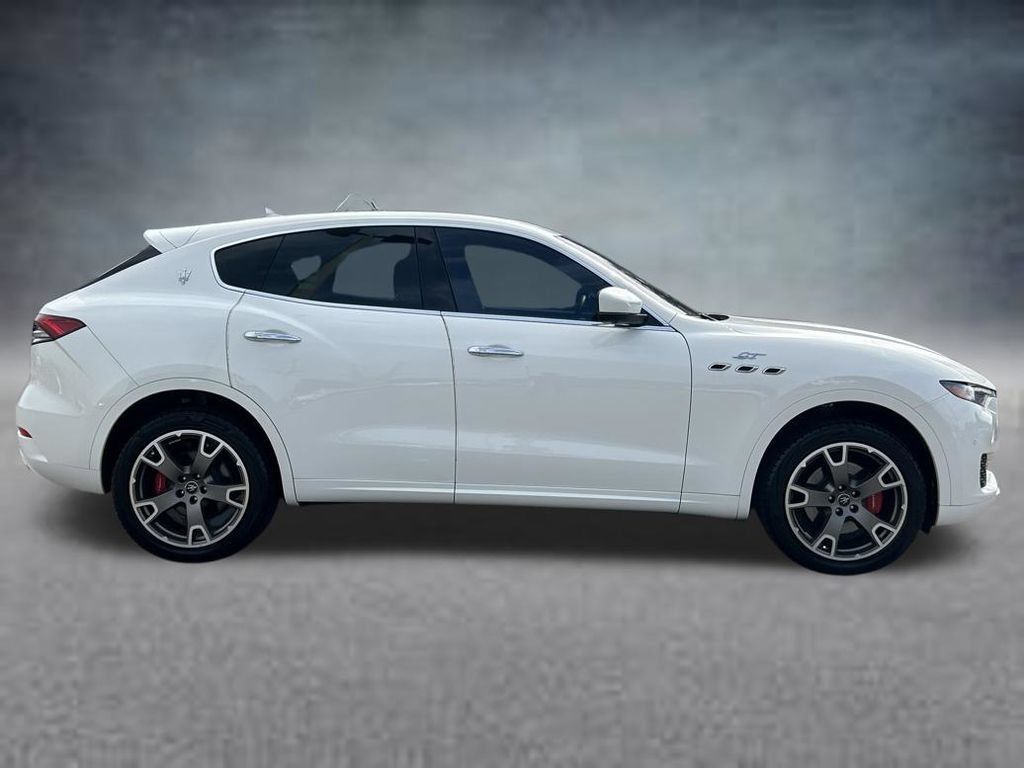 Used 2023 Maserati Levante GT AWD/4WD image 6