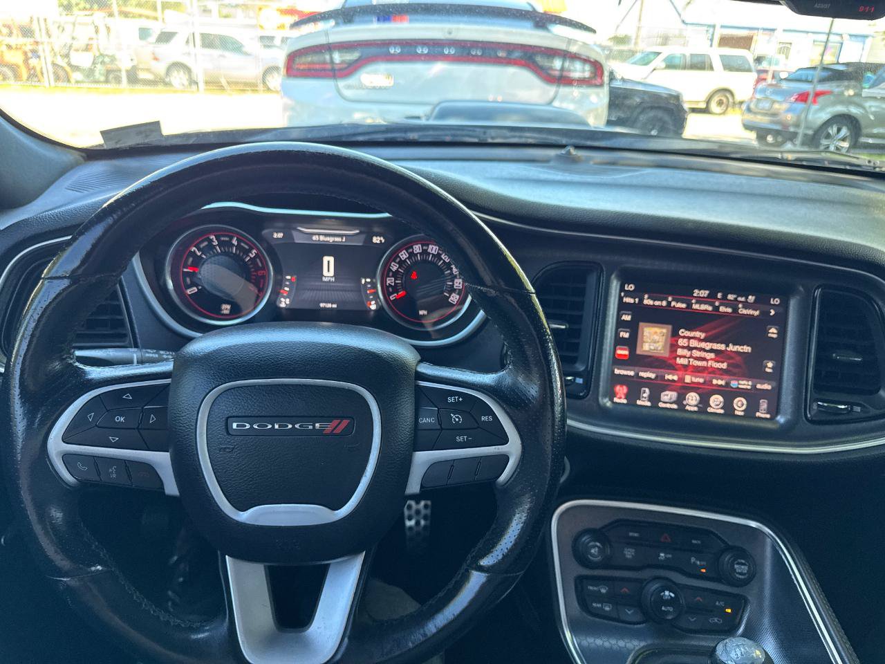 Used 2016 Dodge Challenger R/T Scat Pack RWD image 14