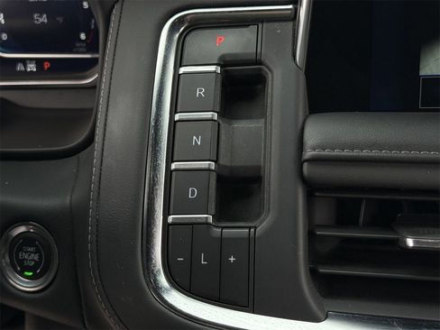 Used 2023 Chevrolet Tahoe Z71 w/ Luxury Package image 19