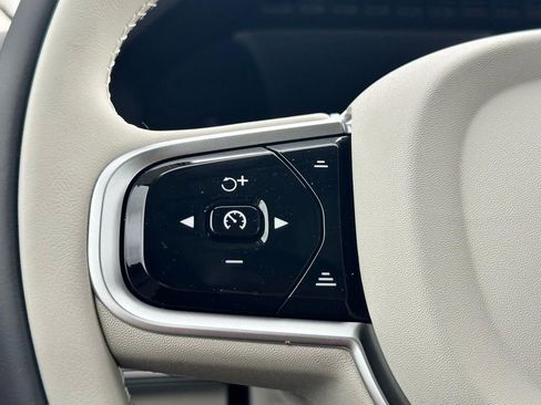 New 2026 Volvo XC90 T8 Ultra w/ Protection Package Premier AWD/4WD image 16