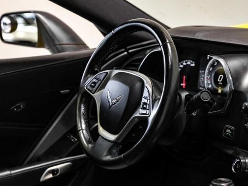 Used 2015 Chevrolet Corvette Stingray Coupe RWD image 14