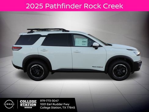 New 2025 Nissan Pathfinder Rock Creek image 2