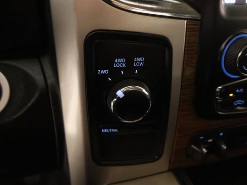 Used 2018 RAM 2500 Laramie AWD/4WD image 9