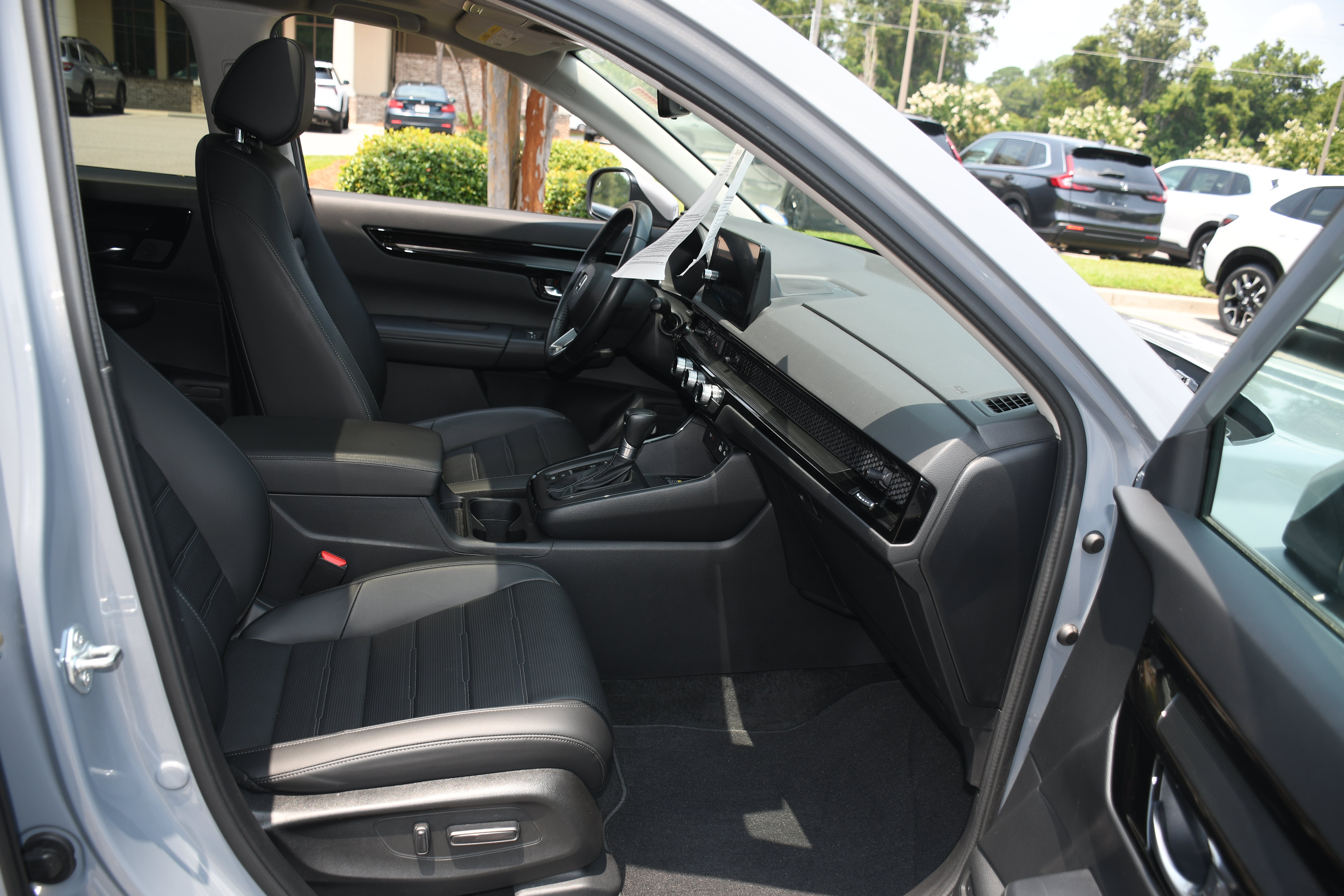 Used 2025 Honda CR-V EX-L image 22