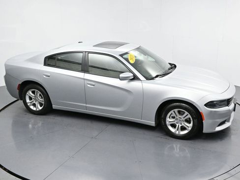 Used 2021 Dodge Charger SXT w/ Leather Interior Group image 43