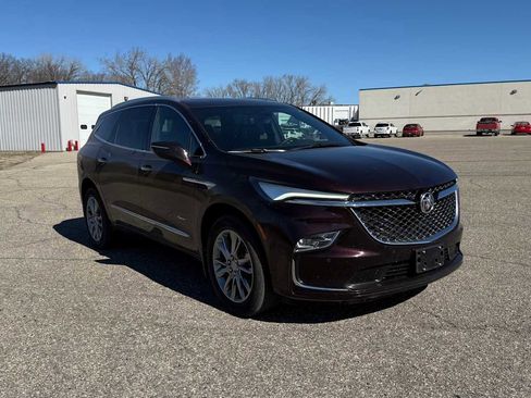 Used 2023 Buick Enclave Avenir w/ Avenir Technology Package image 2