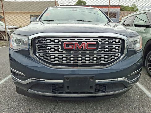 Used 2019 GMC Acadia Denali w/ Technology Package AWD/4WD image 2