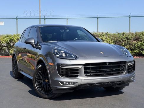 Used 2017 Porsche Cayenne GTS w/ Premium Plus Package AWD/4WD image 4