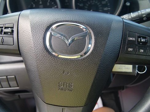 Used 2012 MAZDA MAZDA5 Sport image 19