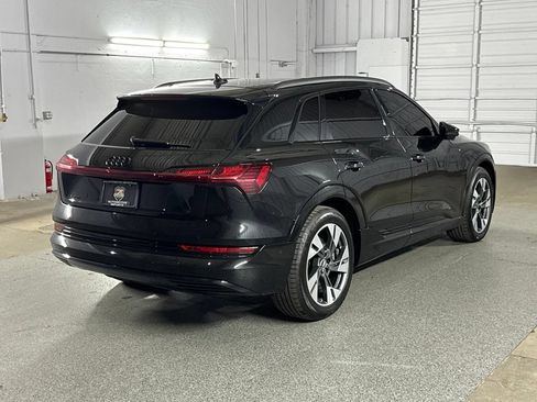 Used 2021 Audi e-tron Premium w/ Convenience Plus Package AWD/4WD image 11