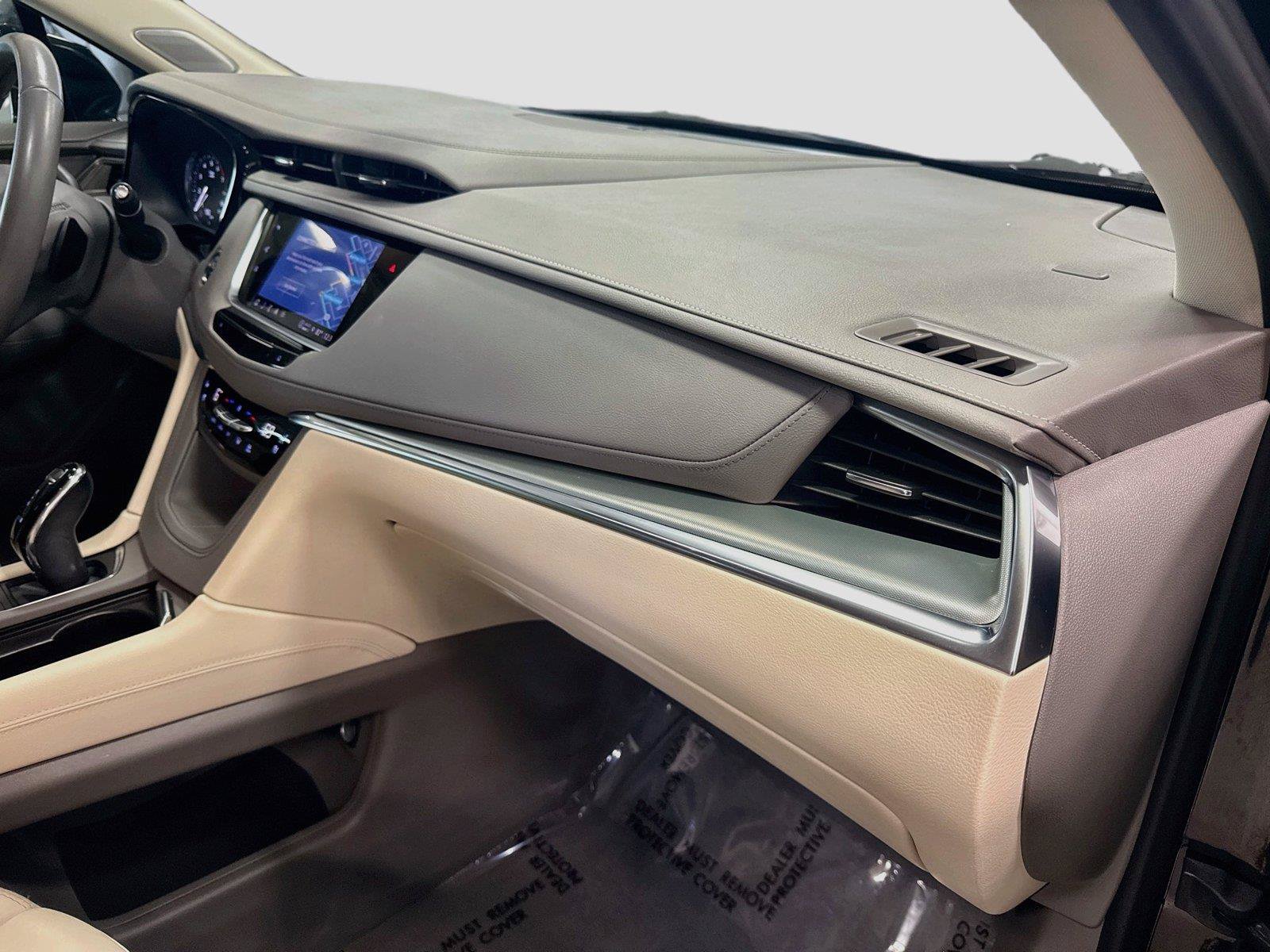 Used 2023 Cadillac XT5 Premium Luxury w/ Technology Package FWD image 30