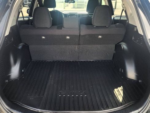 Used 2017 Toyota RAV4 LE FWD image 22