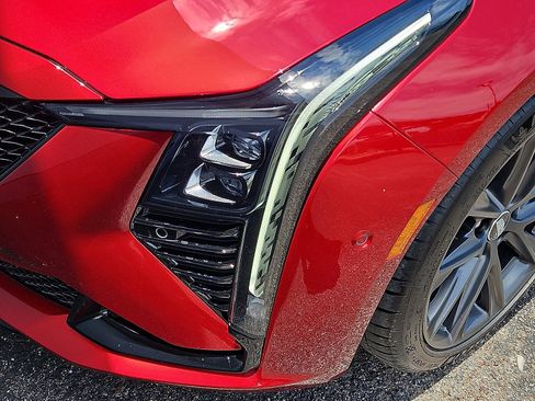 New 2026 Cadillac CT5 V image 9