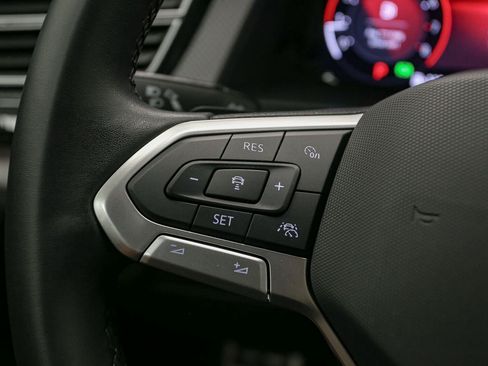 Certified 2025 Volkswagen Atlas Peak Edition SE AWD/4WD image 37