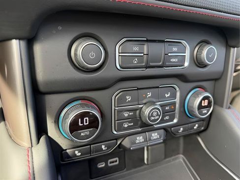 Used 2022 Chevrolet Tahoe RST w/ Sport Performance Package RWD image 55