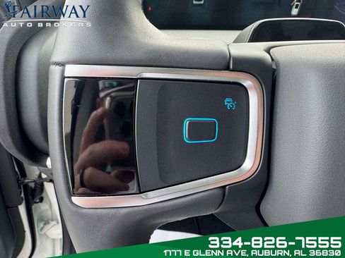 Used 2025 Ford Expedition Active image 19