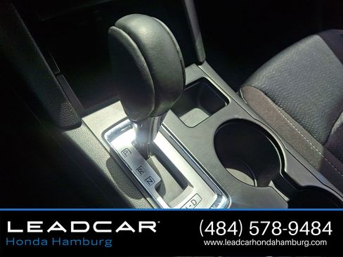Used 2016 Subaru Legacy 2.5i Premium AWD/4WD image 15