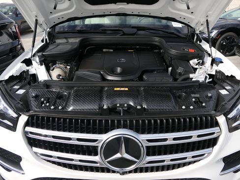 Used 2024 Mercedes-Benz GLE 450 4MATIC image 36