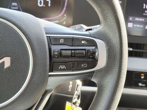 Used 2023 Kia Sportage LX AWD/4WD image 28