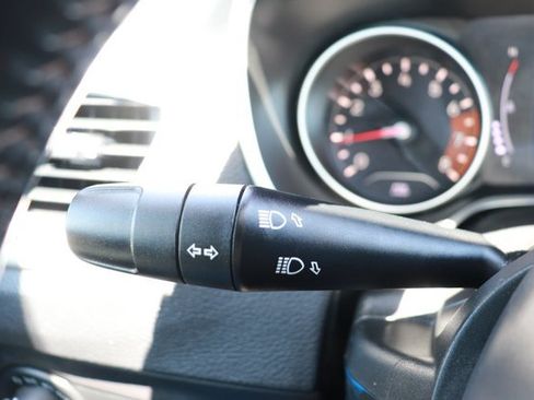 Used 2020 Jeep Compass Latitude FWD image 21