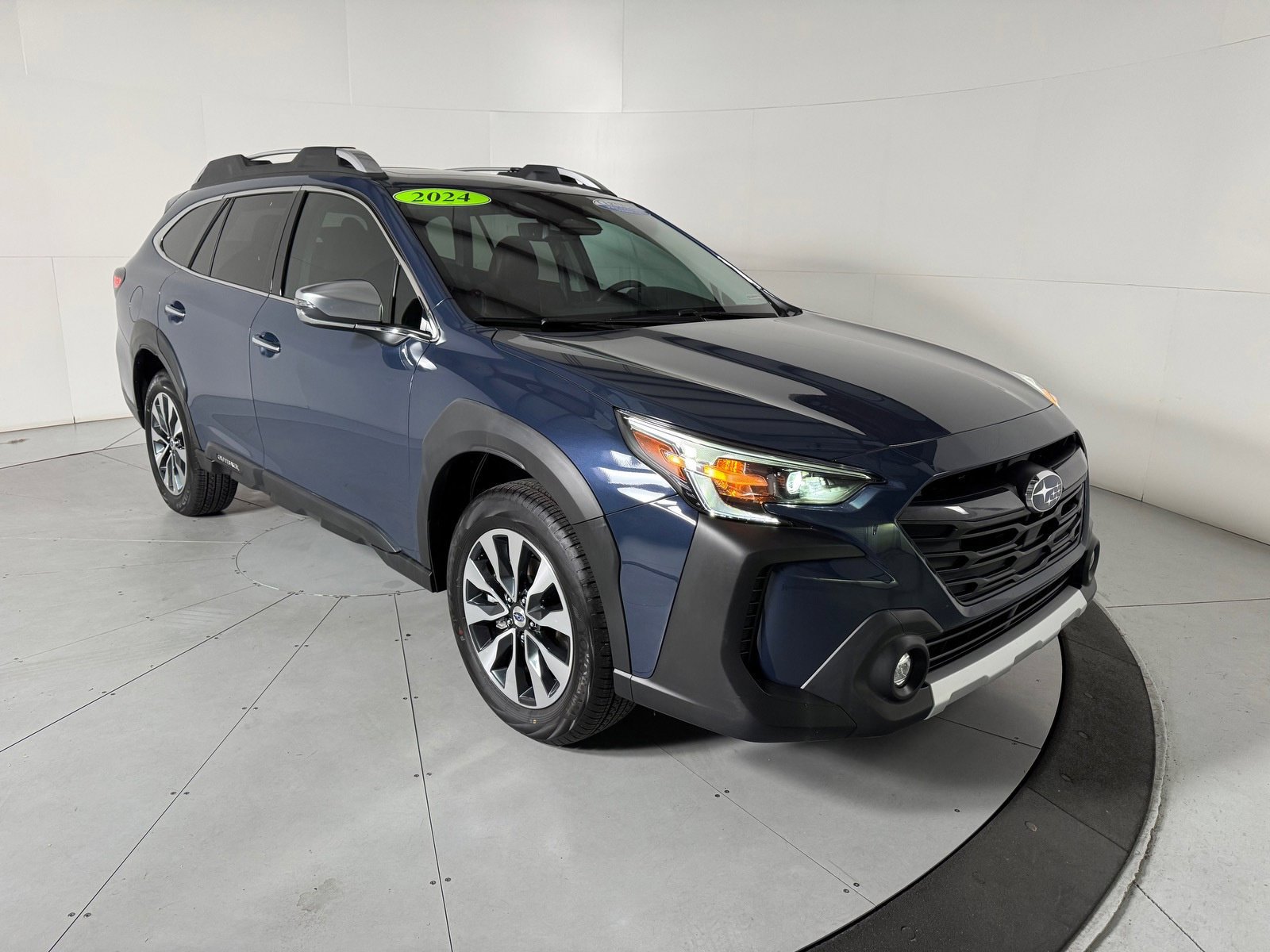 Certified 2024 Subaru Outback Touring XT AWD/4WD image 7