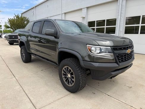 Used 2017 Chevrolet Colorado ZR2 AWD/4WD image 3