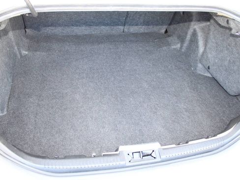 Used 2012 Ford Fusion SEL image 23