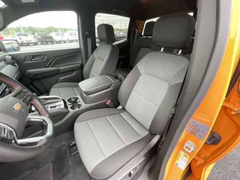 Certified 2025 Chevrolet Colorado W/T w/ WT Convenience Package II RWD image 19