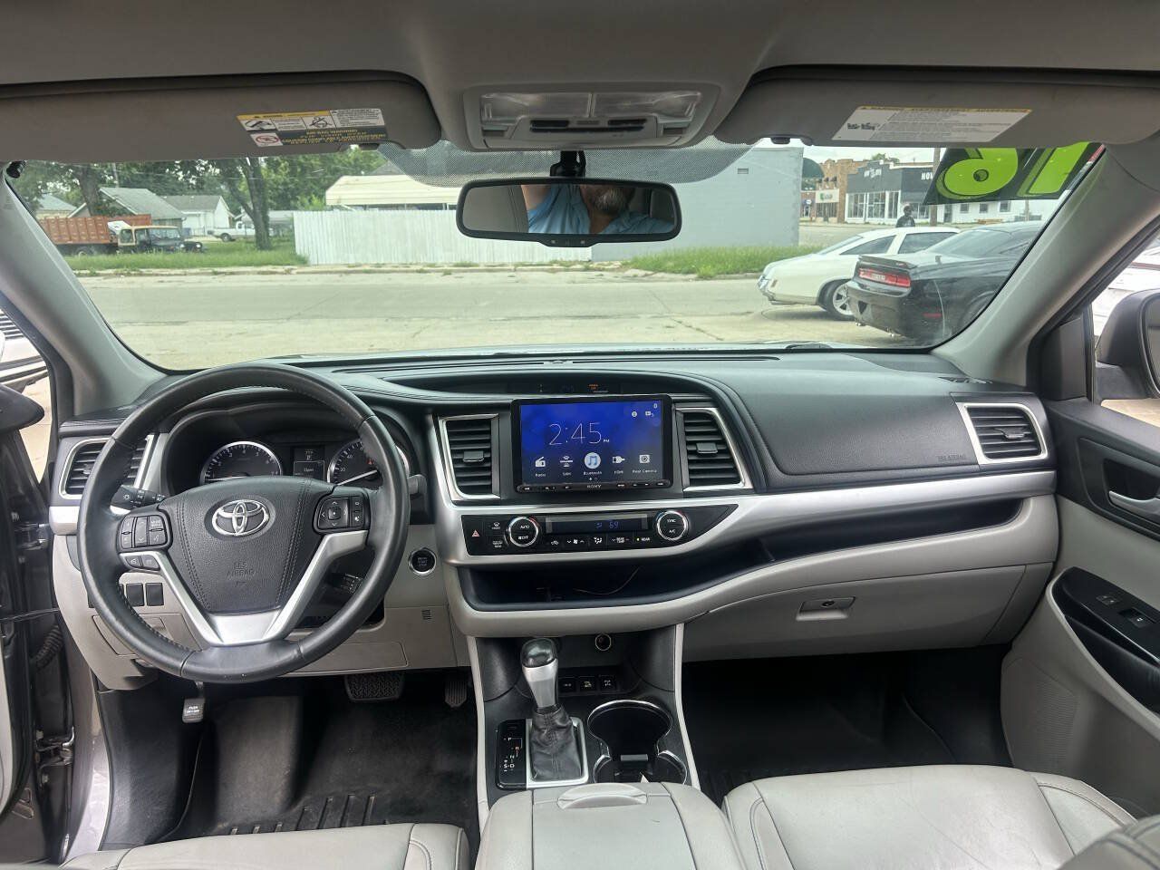 Used 2016 Toyota Highlander XLE AWD/4WD image 19