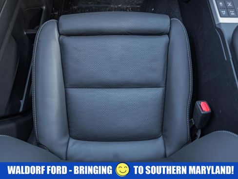 Used 2025 Toyota Land Cruiser image 39