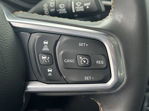 Used 2024 Jeep Wrangler Unlimited Sahara w/ Technology Group AWD/4WD image 26