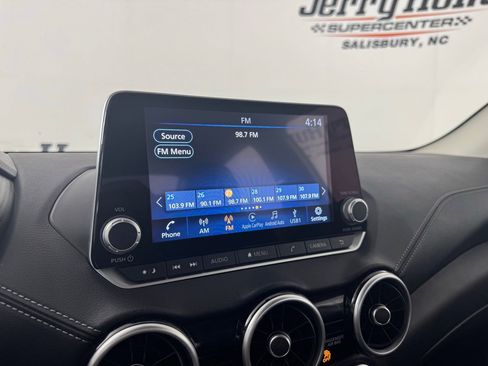 Used 2025 Nissan Sentra SV FWD image 16
