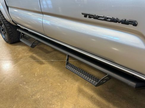 Used 2022 Toyota Tacoma SR5 image 10