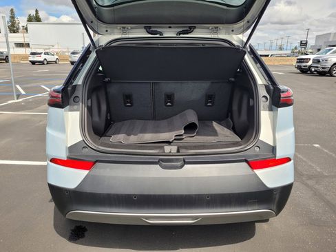 Used 2023 Chevrolet Bolt EUV LT w/ Redline Edition image 27