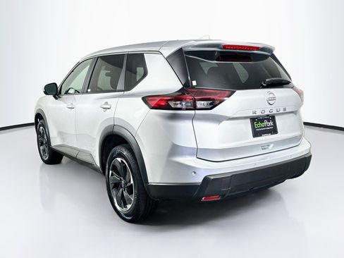 Used 2025 Nissan Rogue SV FWD image 5