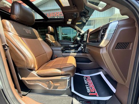 Used 2025 Ford F250 King Ranch w/ Chrome Package image 43