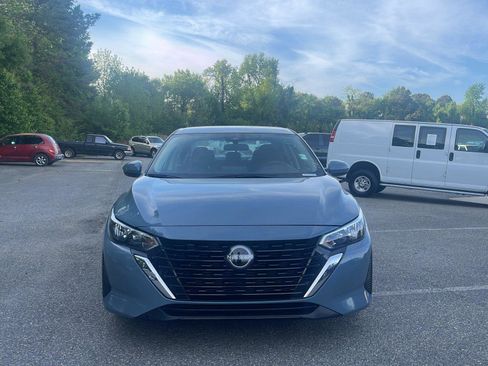 Used 2024 Nissan Sentra SV image 8