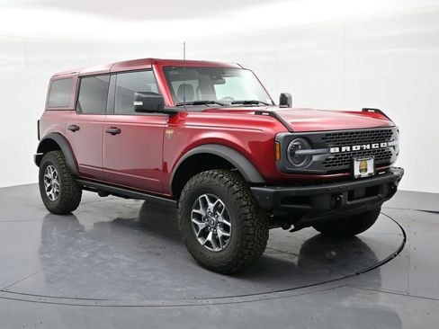 New 2025 Ford Bronco Badlands image 4