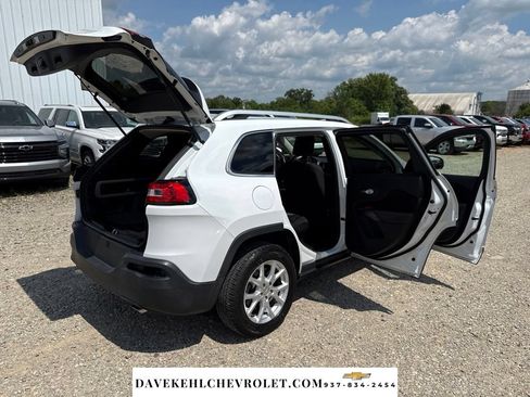 Used 2014 Jeep Cherokee Latitude FWD image 35