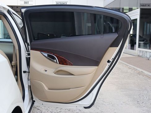 Used 2012 Buick LaCrosse Touring image 30