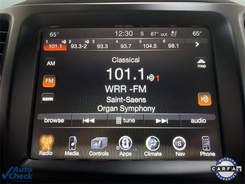 Used 2017 Jeep Cherokee Overland w/ Technology Group image 38