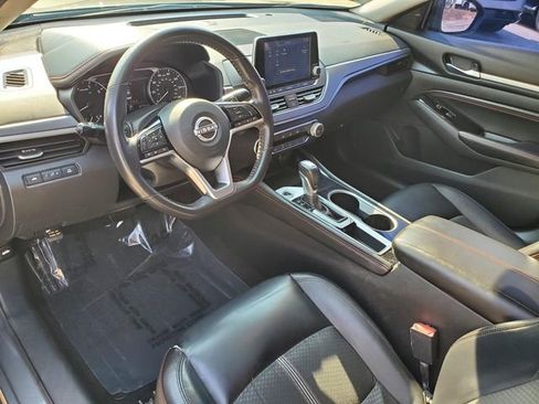 Certified 2023 Nissan Altima 2.5 SR FWD image 11