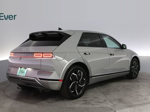 Used 2024 Hyundai Ioniq 5 Limited RWD image 3