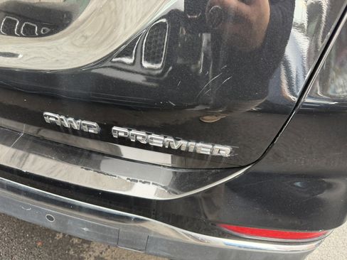 Used 2020 Chevrolet Equinox Premier image 10