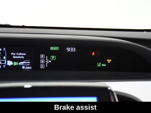 Used 2017 Toyota Prius Prime Advanced FWD image 17