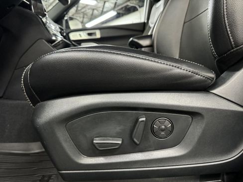 Used 2022 Ford Explorer ST w/ ST Street Pack image 20