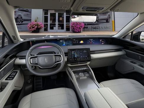 New 2026 Lincoln Nautilus Premier image 9