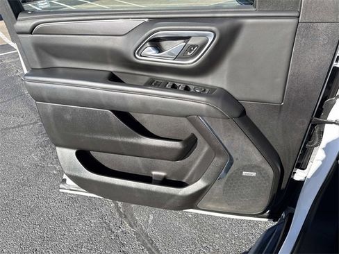 Used 2021 GMC Yukon XL AT4 w/ Rear Media and Nav Package image 9